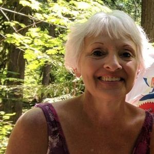 Meet your Posher, Beverlee